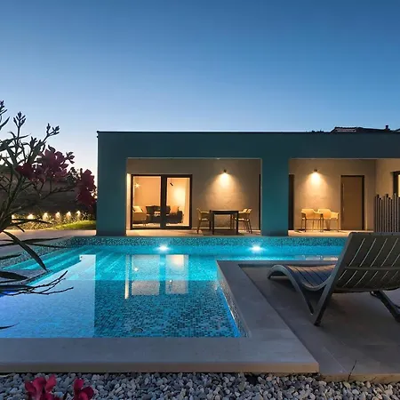 Kuca Za Odmor Casa Evelino 4* * Pula